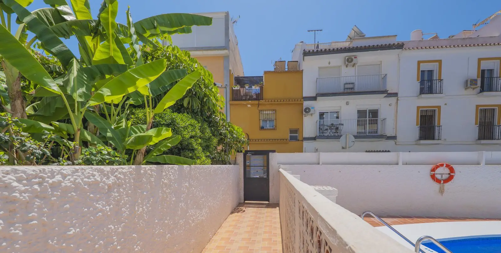Sale of penthouse in La Carihuela 39