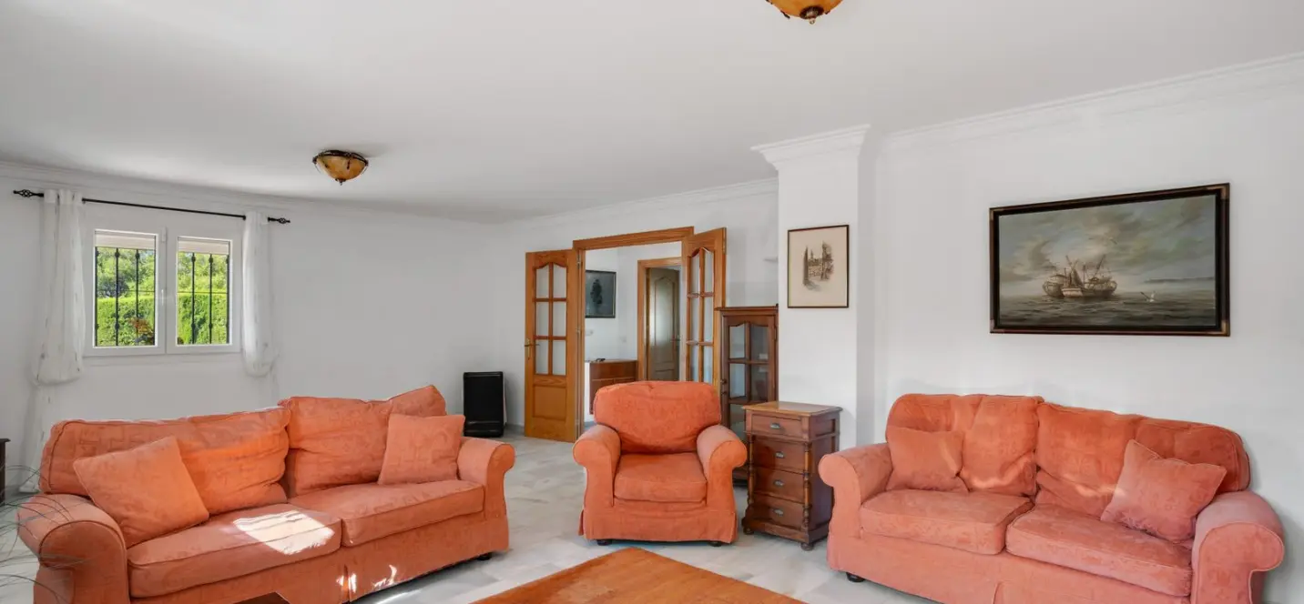 Venta de villa independiente en Estepona 3