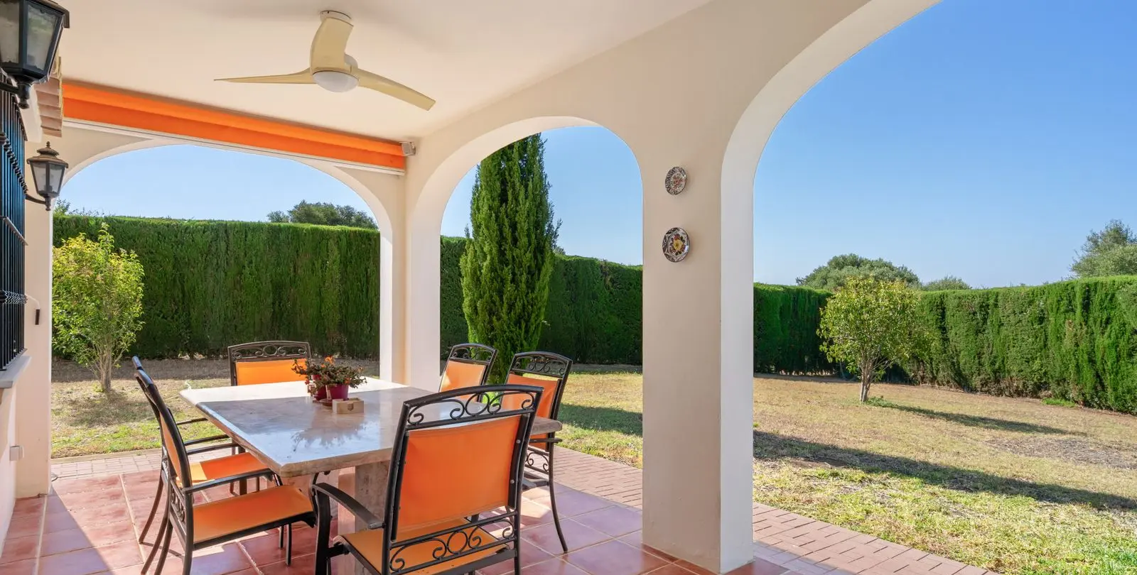 Sale of detached villa in Estepona 10