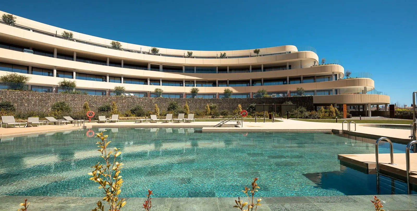 Sale of ground floor apartment in Fuengirola 19