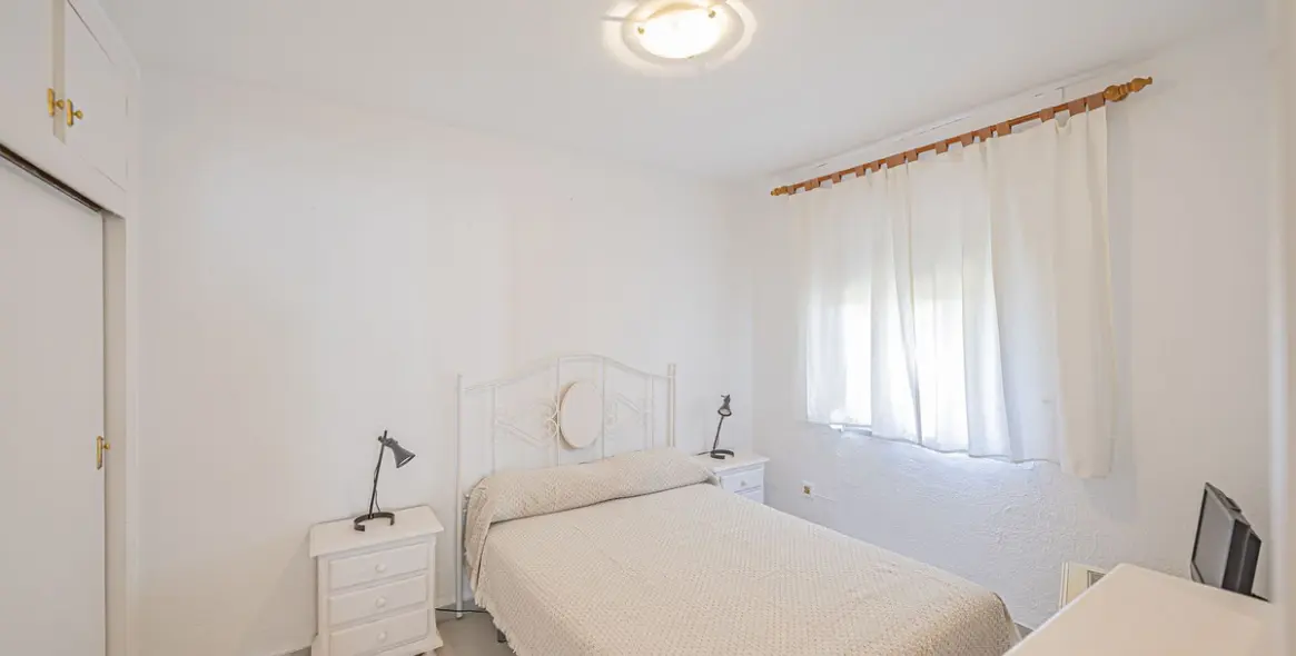 Venta de villa independiente en Nueva Andalucía 14