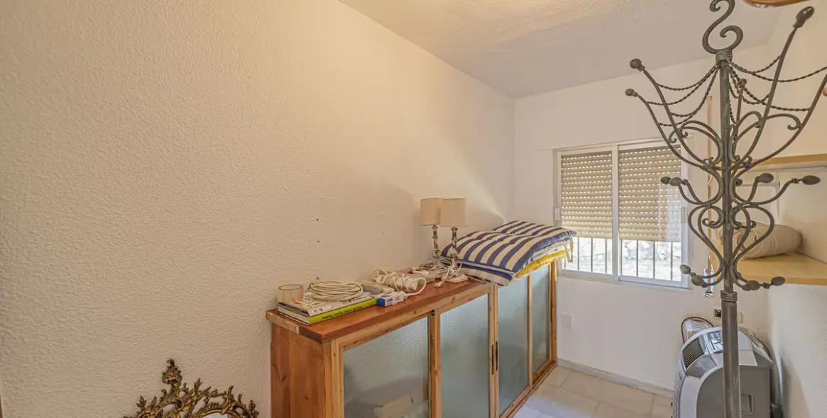 Venta de villa independiente en Nueva Andalucía 24