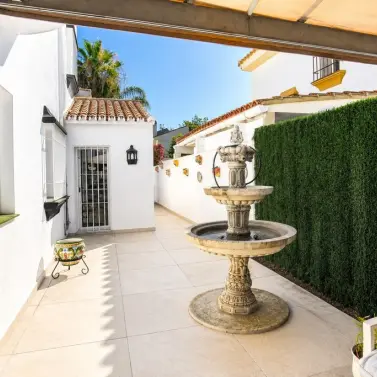 Venta de villa independiente en Atalaya