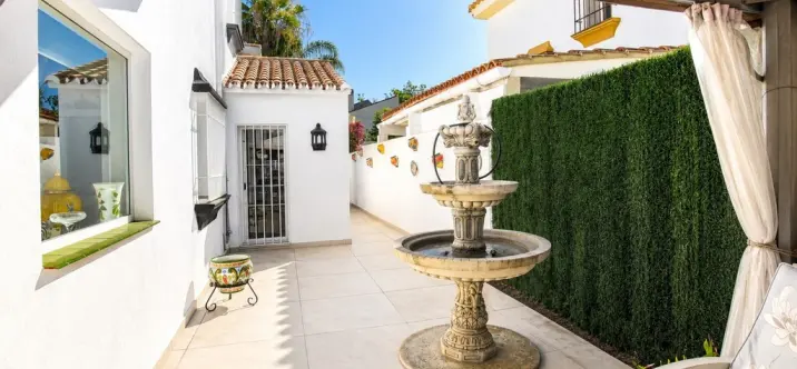 Venta de villa independiente en Atalaya 2