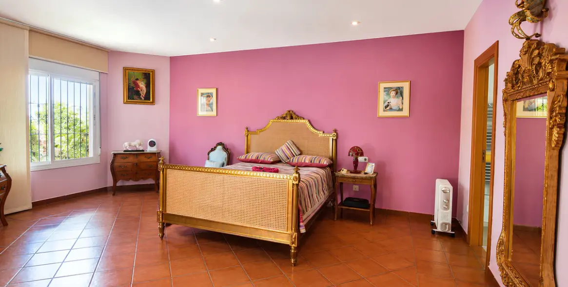 Продажа  отдельно стоящей виллы в Mijas 37