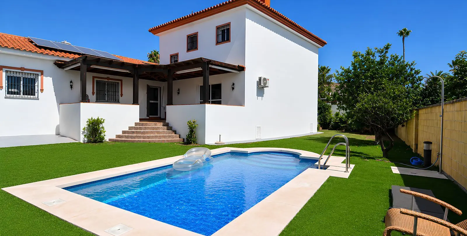 Sale of detached villa in Mijas 1