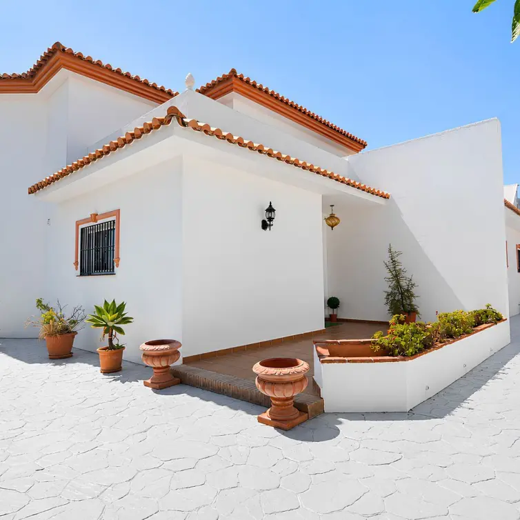 Sale of detached villa in Mijas