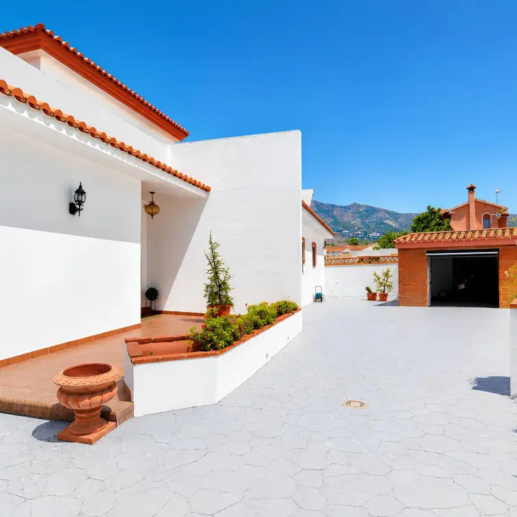 Sale of detached villa in Mijas
