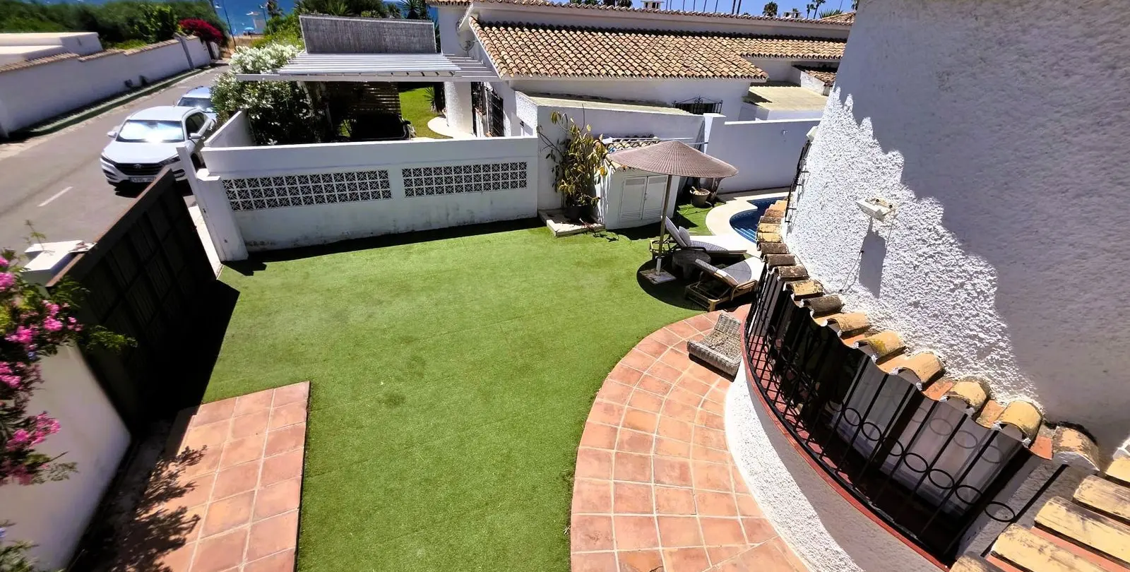 Sale of detached villa in Estepona 6