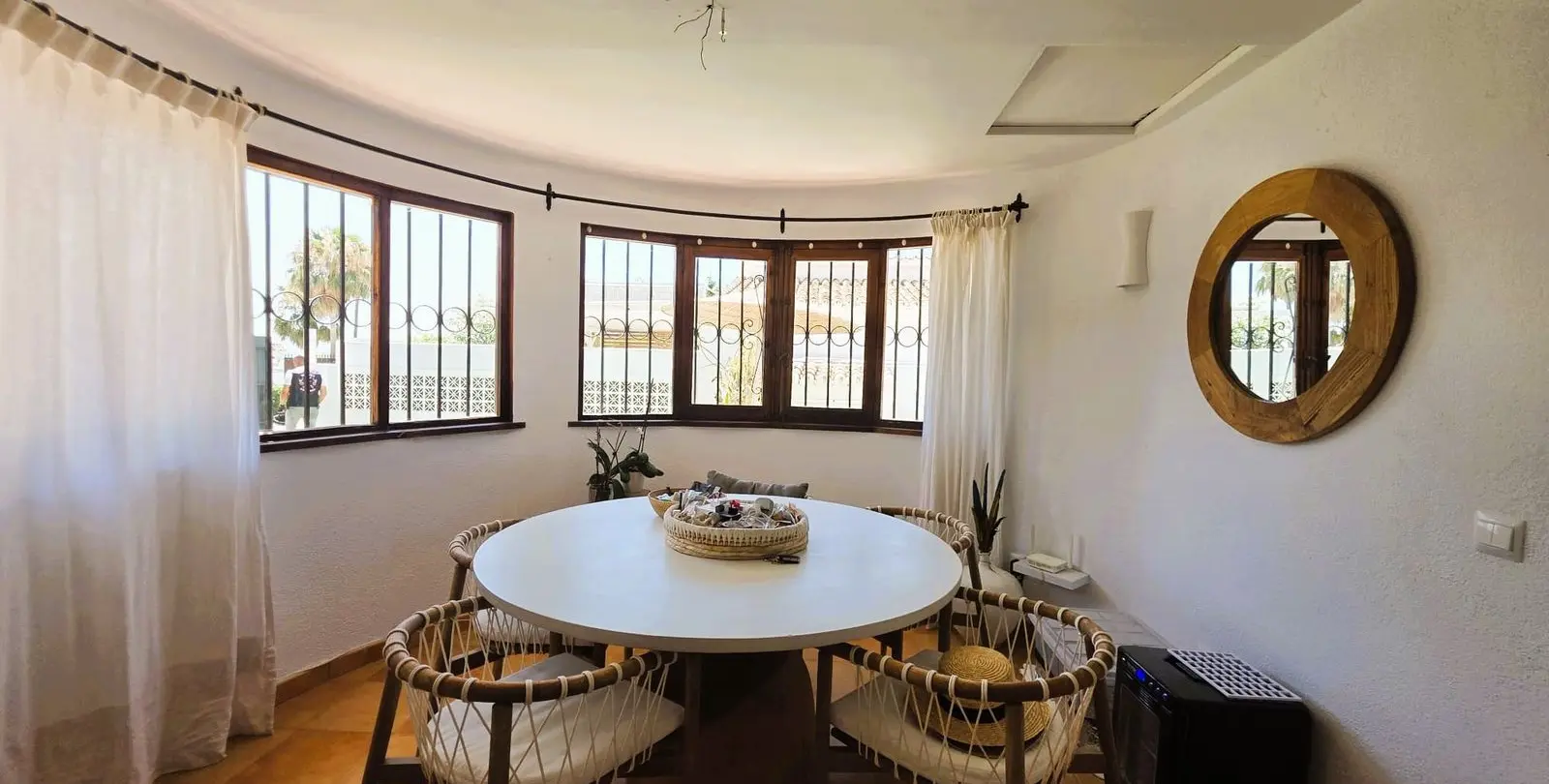 Sale of detached villa in Estepona 9