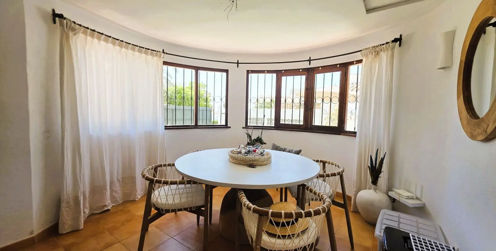 Sale of detached villa in Estepona 15