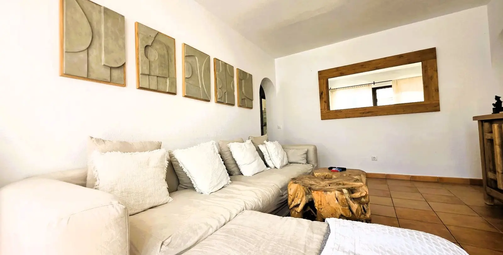 Sale of detached villa in Estepona 23