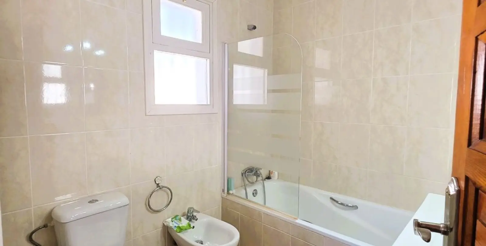 Sale of detached villa in Estepona 25