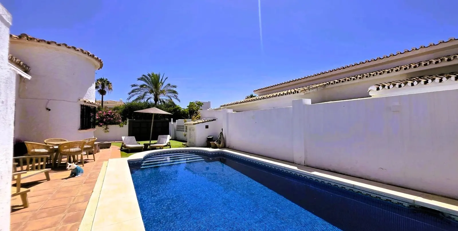 Venta de villa independiente en Estepona 32