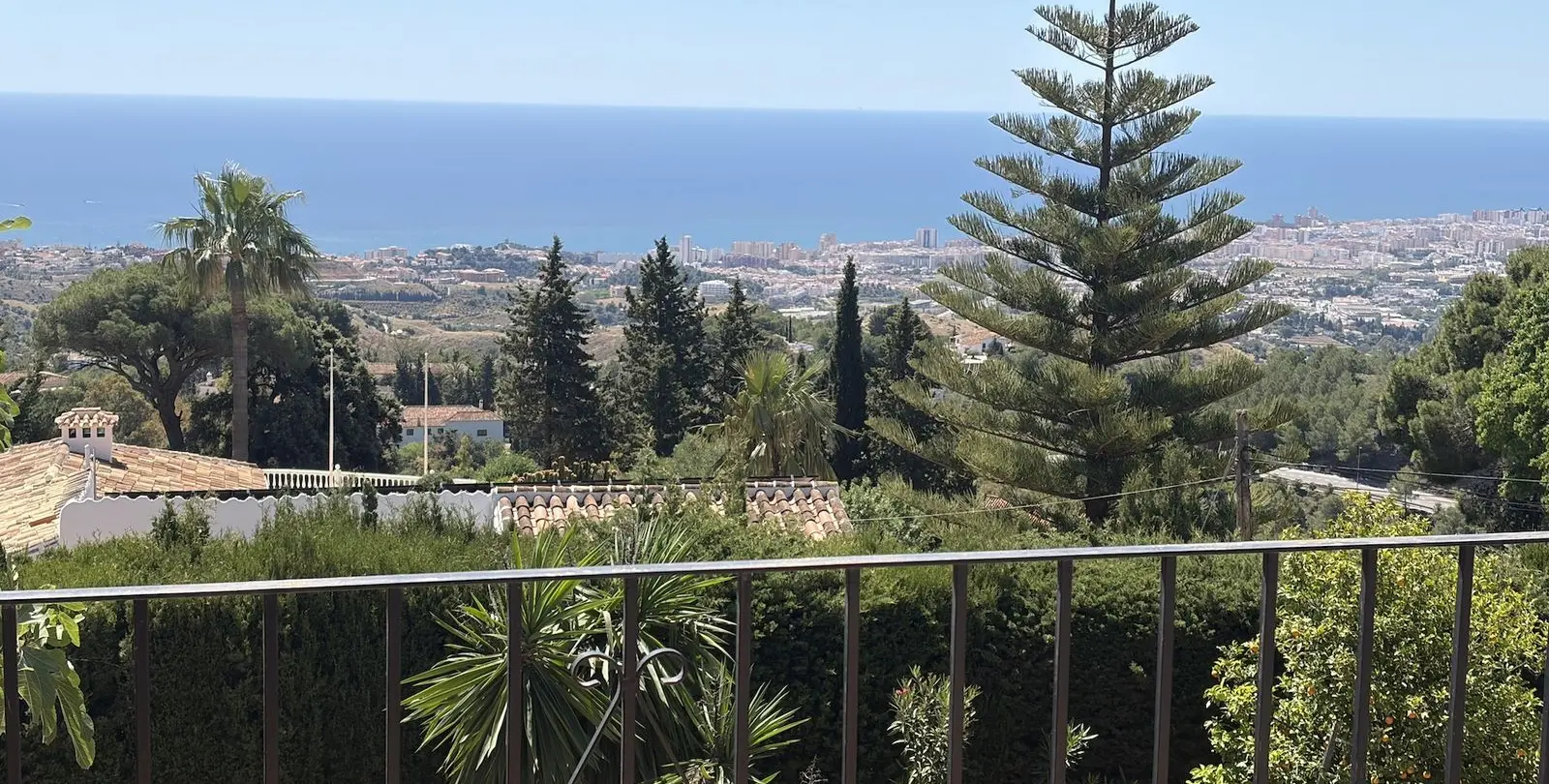 Продажа  отдельно стоящей виллы в Mijas 10