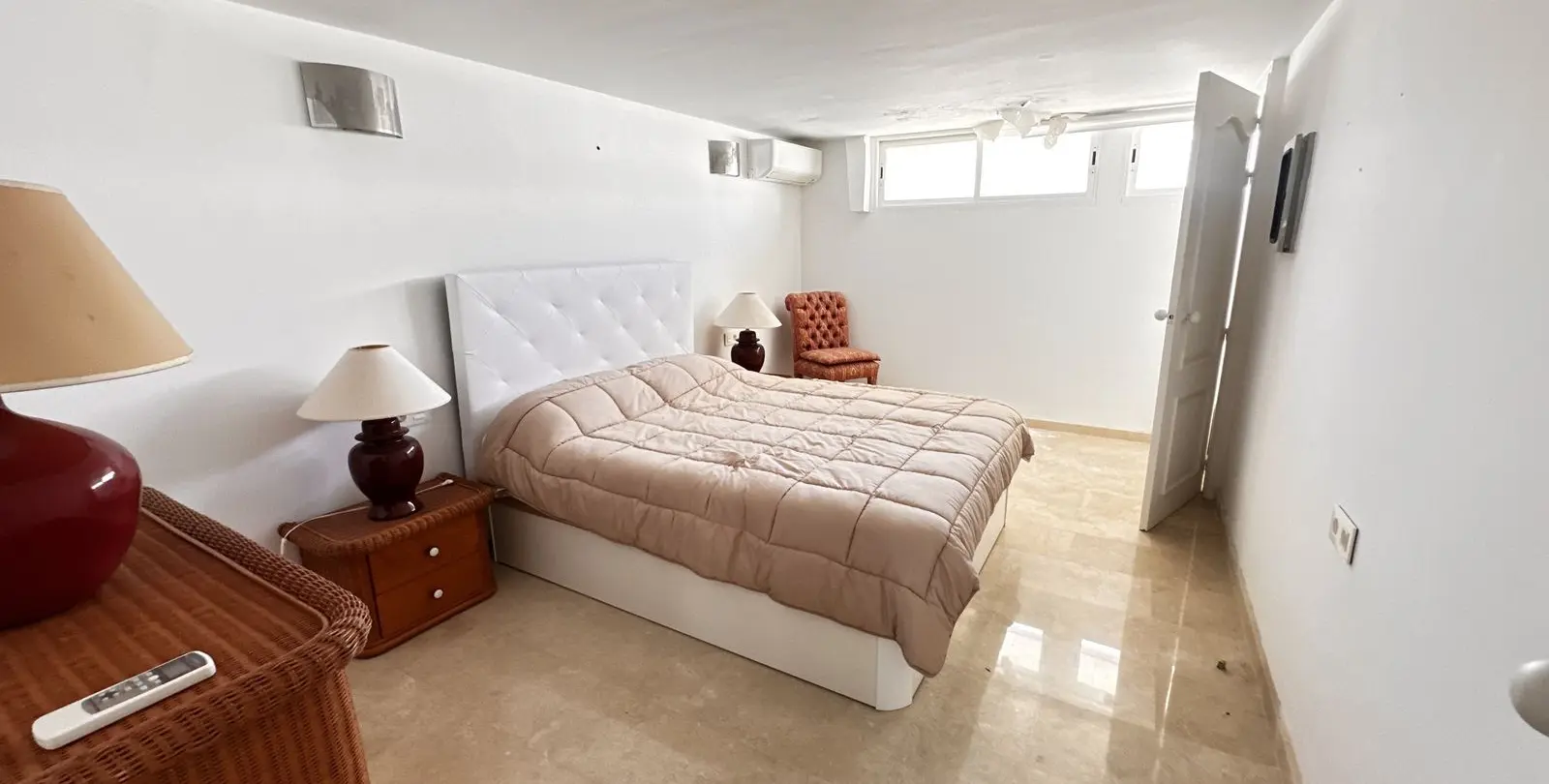 Sale of penthouse in The Golden Mile 7