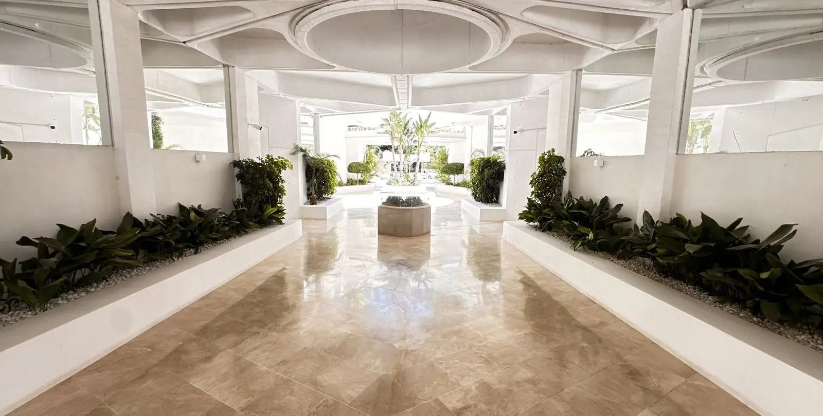 Sale of penthouse in The Golden Mile 17