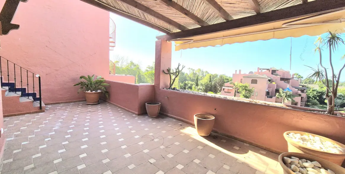 Продажа двухуровневого пентхауса в Estepona 64