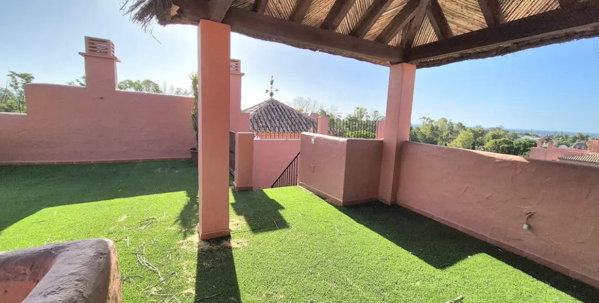 Продажа двухуровневого пентхауса в Estepona 72