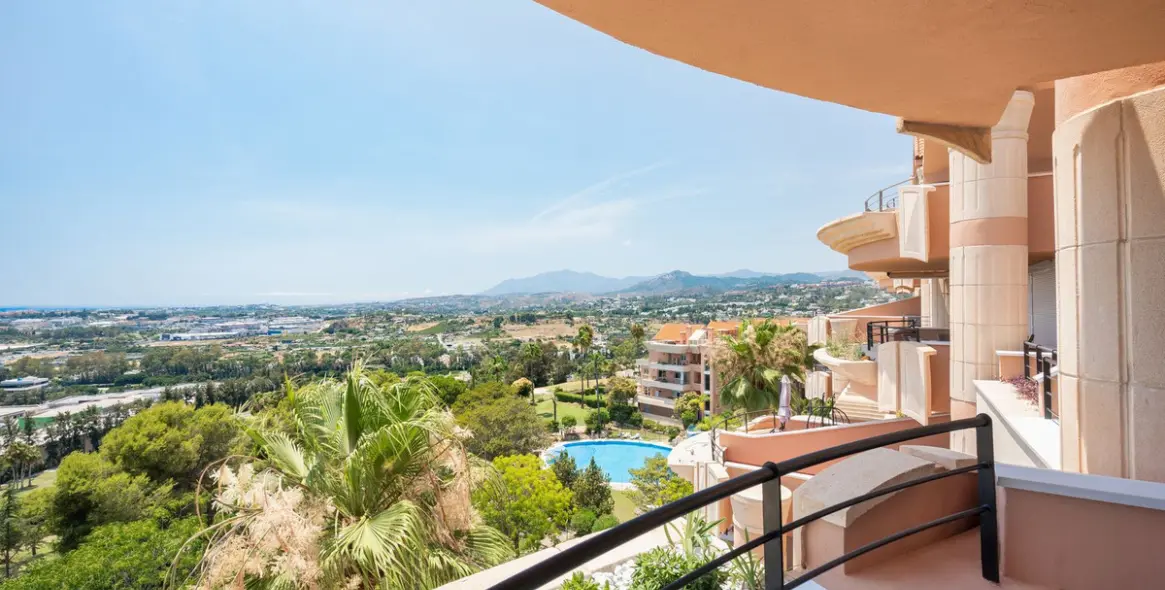 Продажа пентхауса в Nueva Andalucía 56