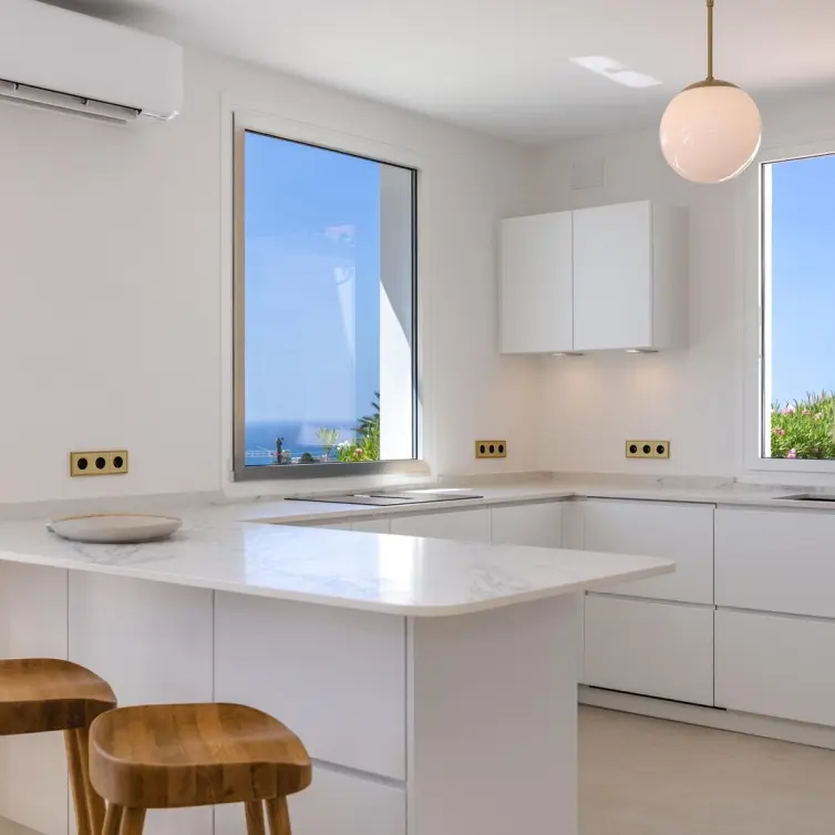 Venta de villa independiente en Elviria