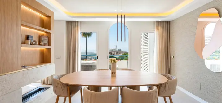 Продажа двухуровневых апартаментов в Marbella 4