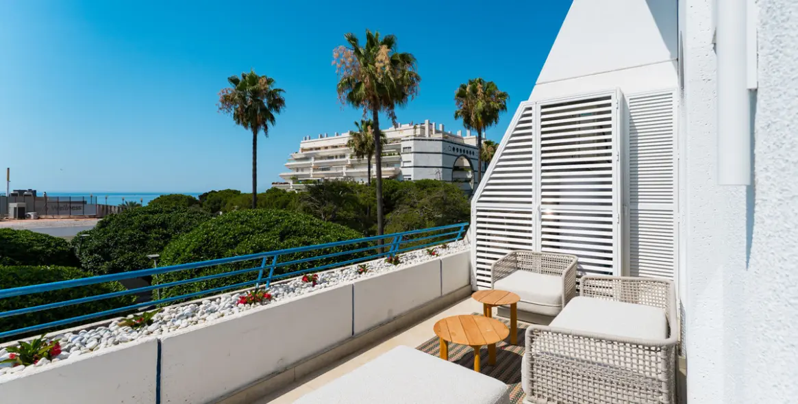 Продажа двухуровневых апартаментов в Marbella 41
