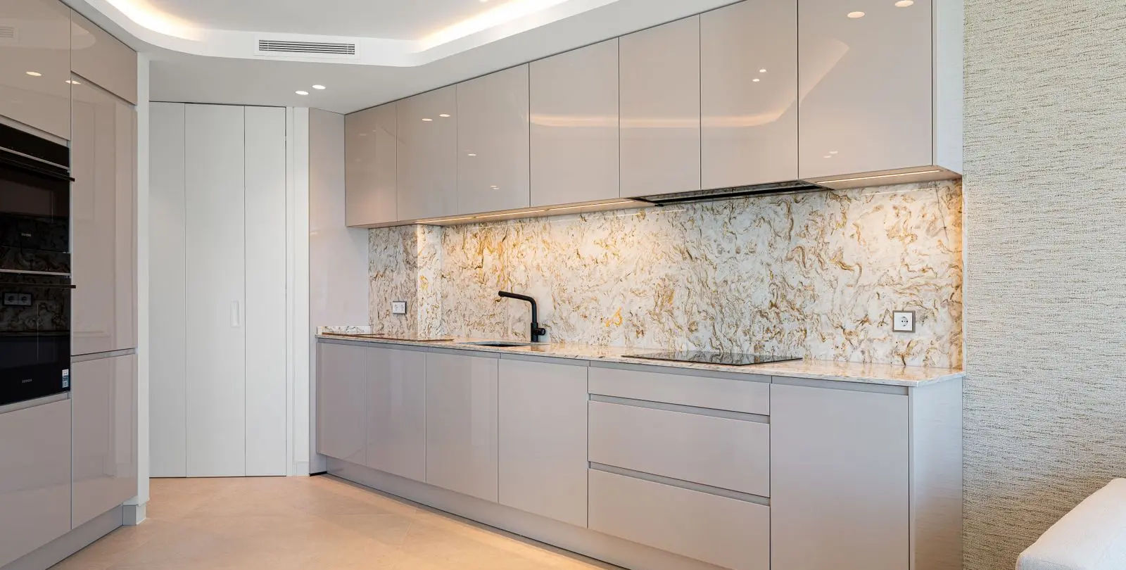 Sale of duplex in Marbella 7