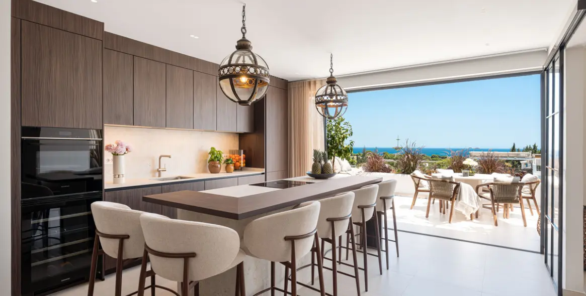 Venta de apartamento en planta media en The Golden Mile 1