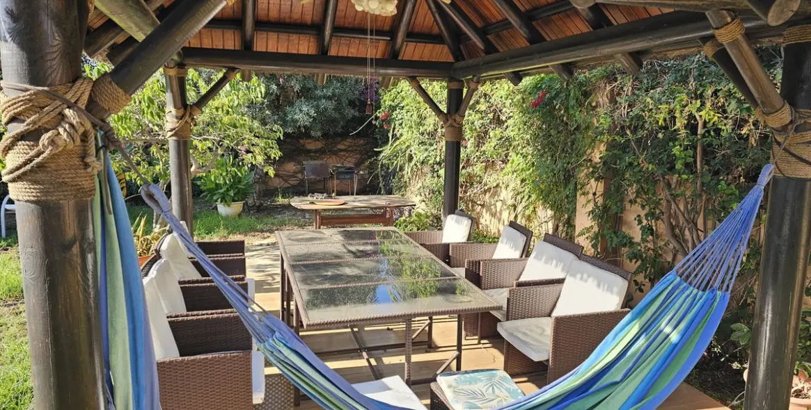 Venta de villa independiente en Nueva Andalucía 4