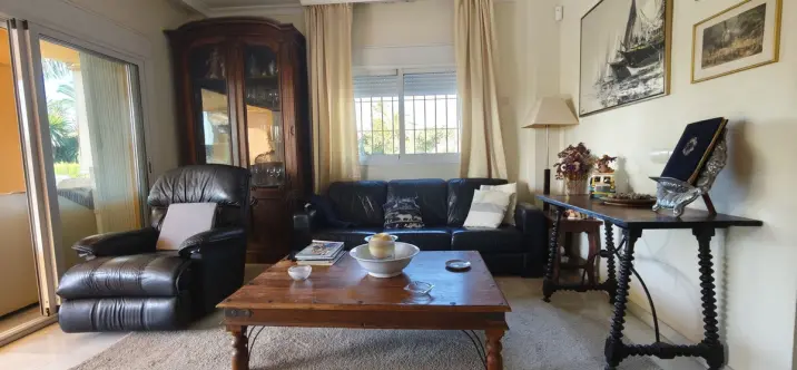 Venta de villa independiente en Nueva Andalucía 4