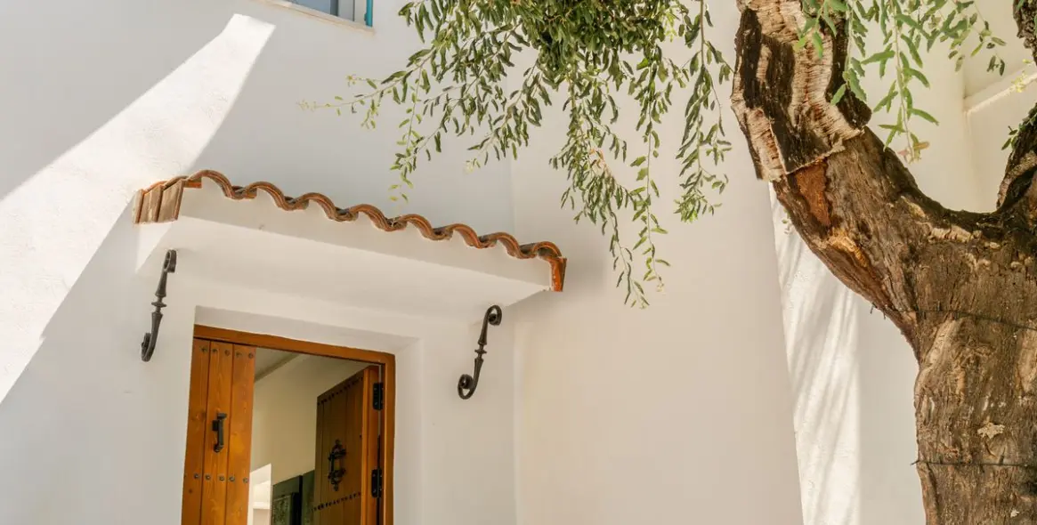 Sale of detached villa in El Madroñal 4