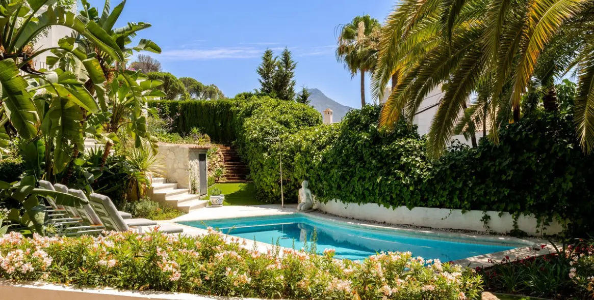 Sale of detached villa in El Madroñal 5