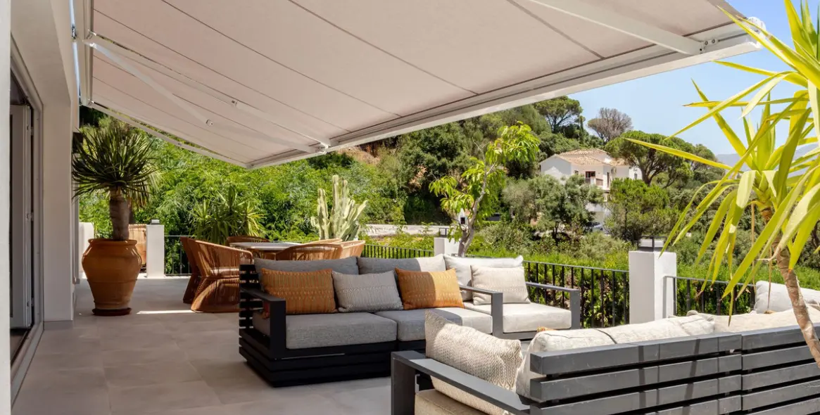 Sale of detached villa in El Madroñal 15