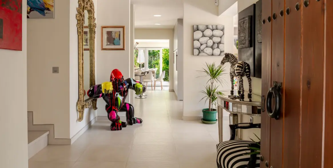 Sale of detached villa in El Madroñal 16