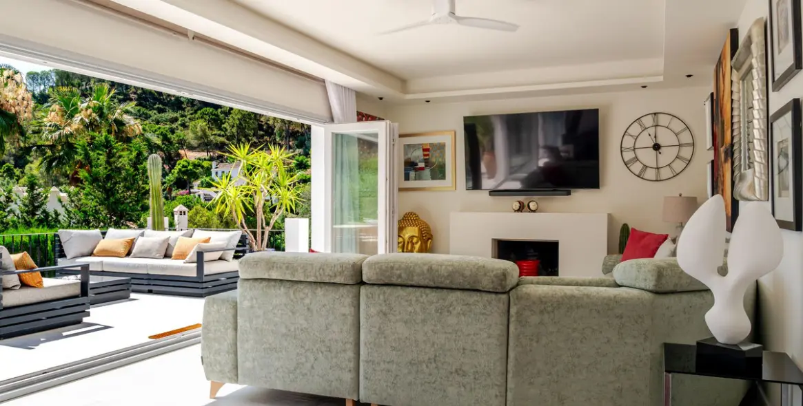 Sale of detached villa in El Madroñal 20