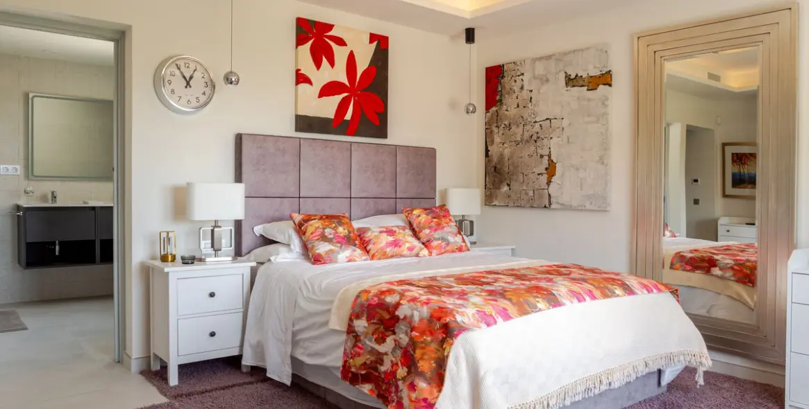 Sale of detached villa in El Madroñal 47