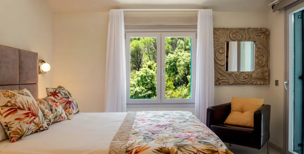 Sale of detached villa in El Madroñal 69
