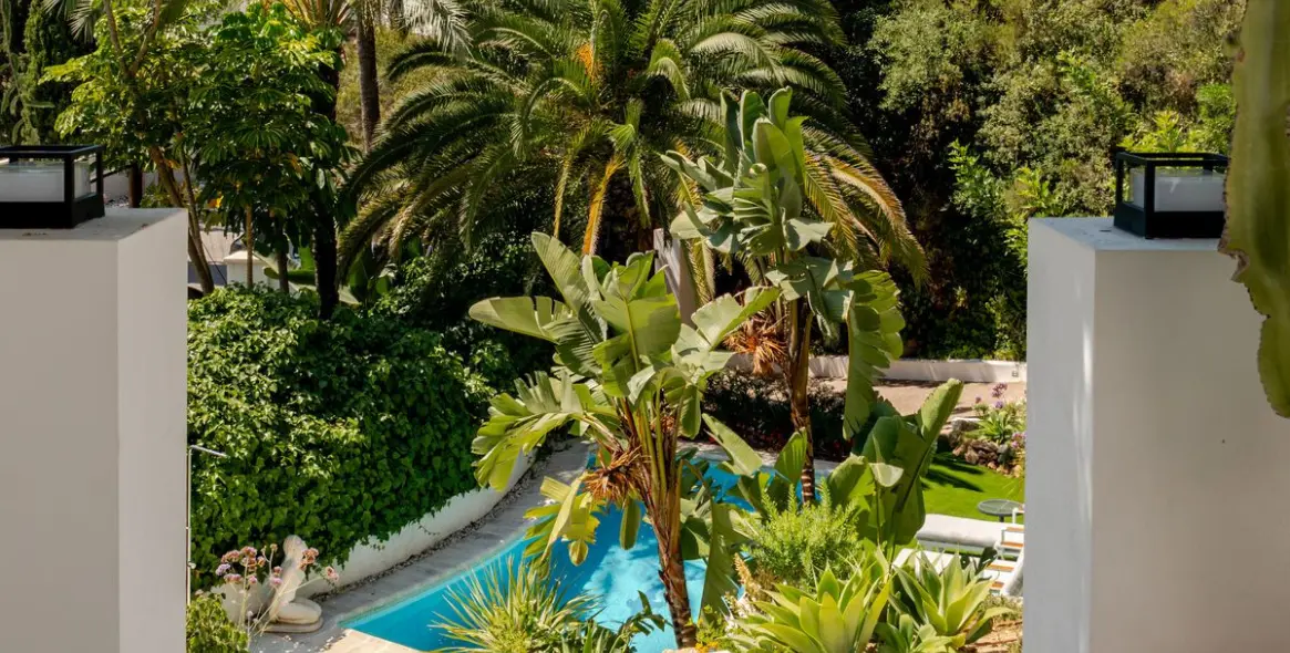 Sale of detached villa in El Madroñal 83