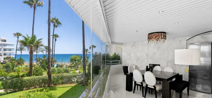 Продажа апартаментов на первом этаже в Marbella 2