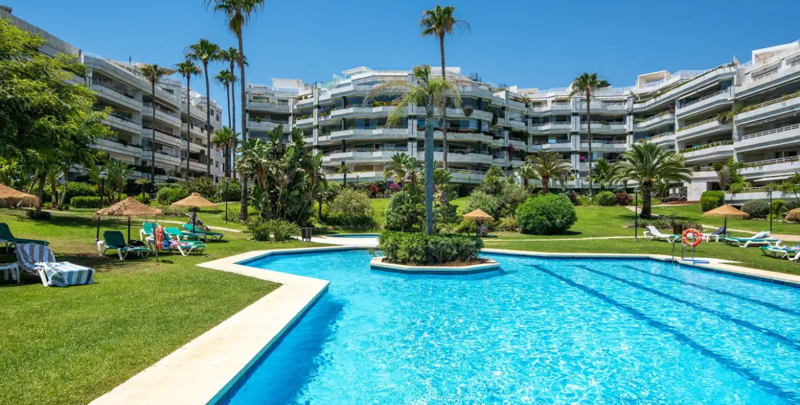 Продажа апартаментов на первом этаже в Marbella 13