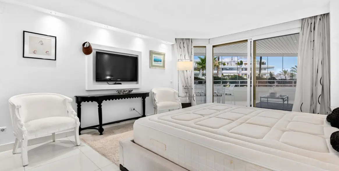 Продажа апартаментов на первом этаже в Marbella 21