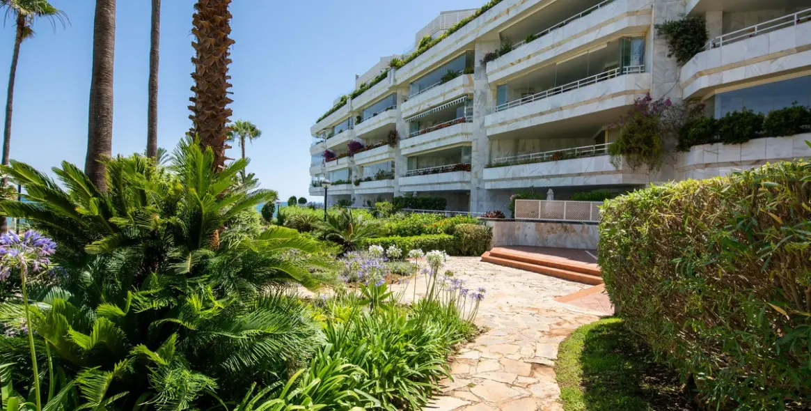 Продажа апартаментов на первом этаже в Marbella 52