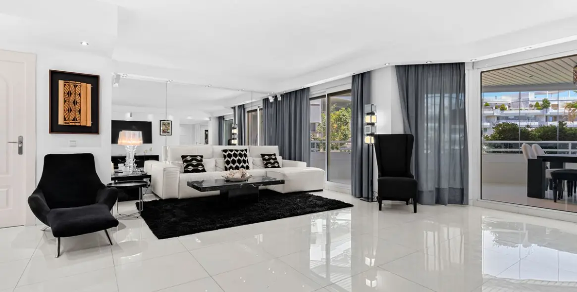 Продажа апартаментов на первом этаже в Marbella 73