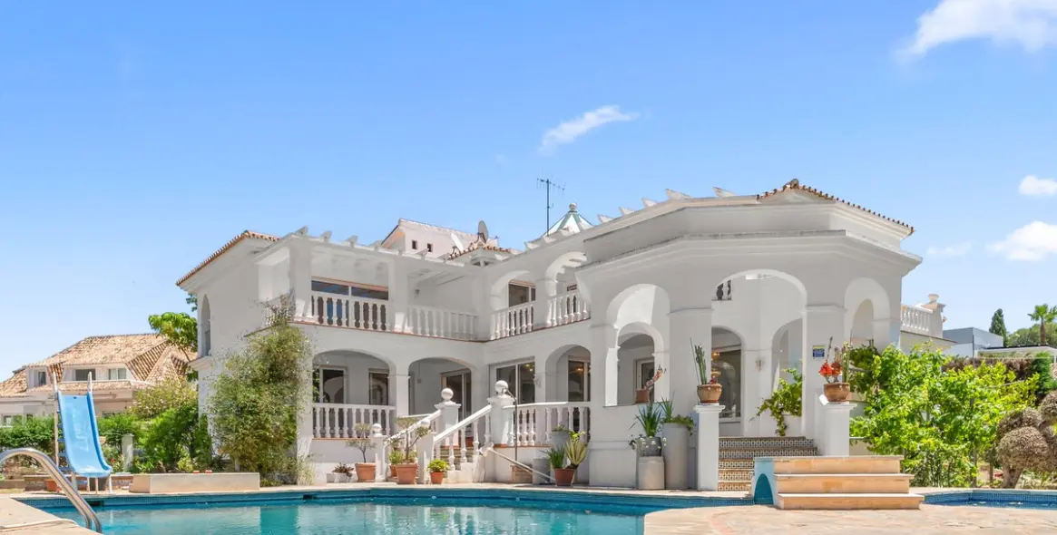 Venta de villa independiente en Torrequebrada 1