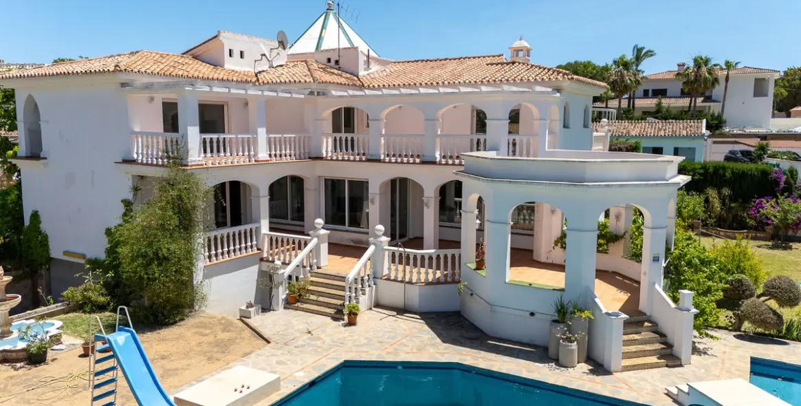 Venta de villa independiente en Torrequebrada 2