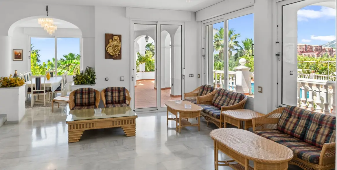 Venta de villa independiente en Torrequebrada 6