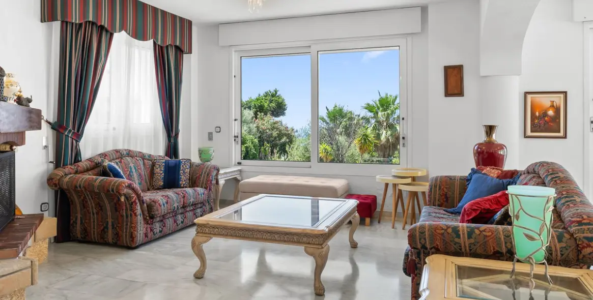 Venta de villa independiente en Torrequebrada 10
