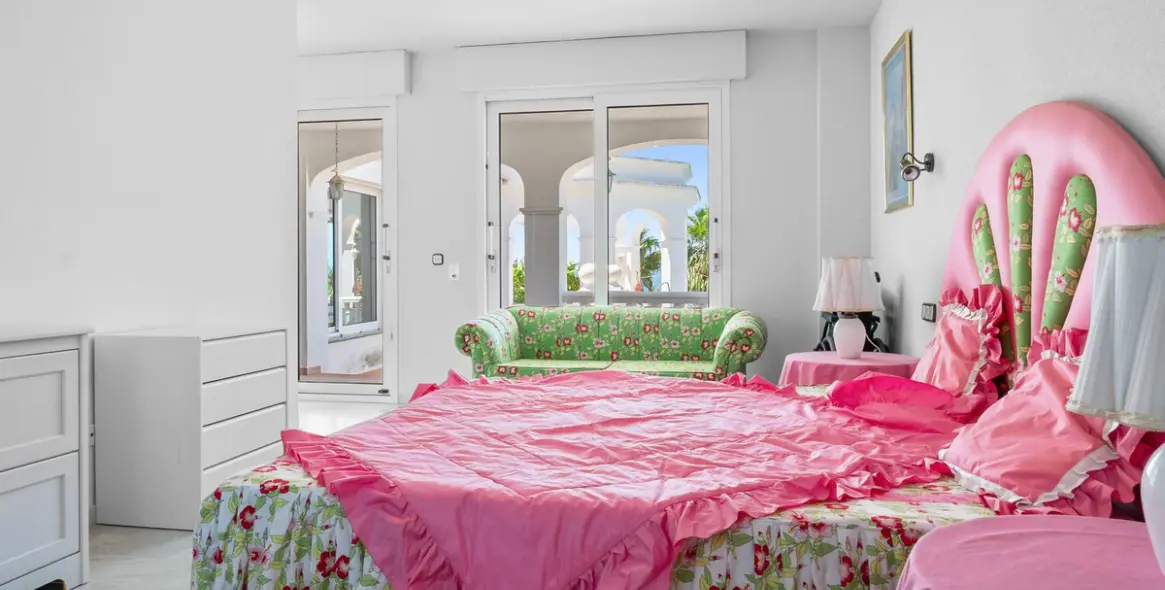 Venta de villa independiente en Torrequebrada 21