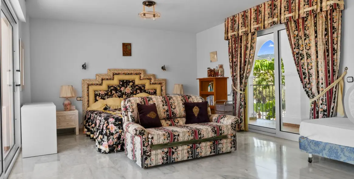 Venta de villa independiente en Torrequebrada 26